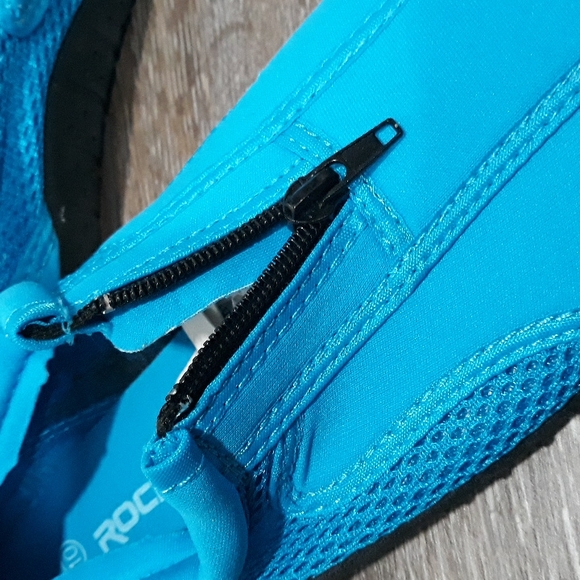 Rockin ocean shoes. NWT. Size 10 - Picture 9 of 10